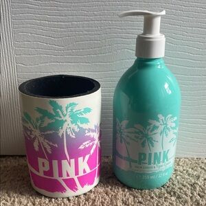 PINK Victoria's Secret Palm Leaves & Tiare Flower Body Wash - Turquoise